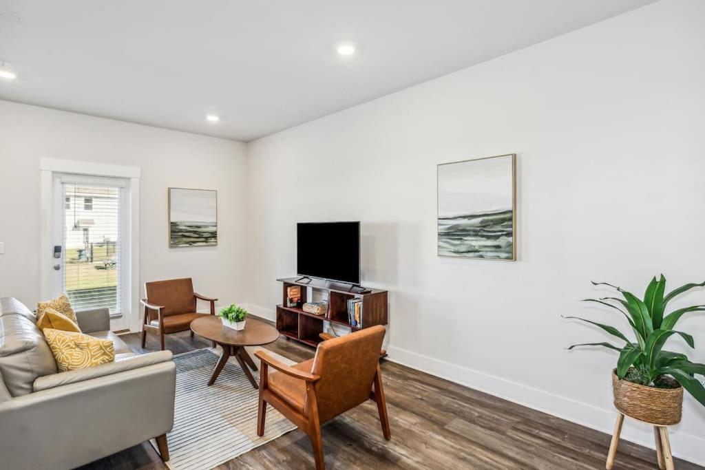 Luxury Townhome Near Downtown And Pensacola Beach エクステリア 写真