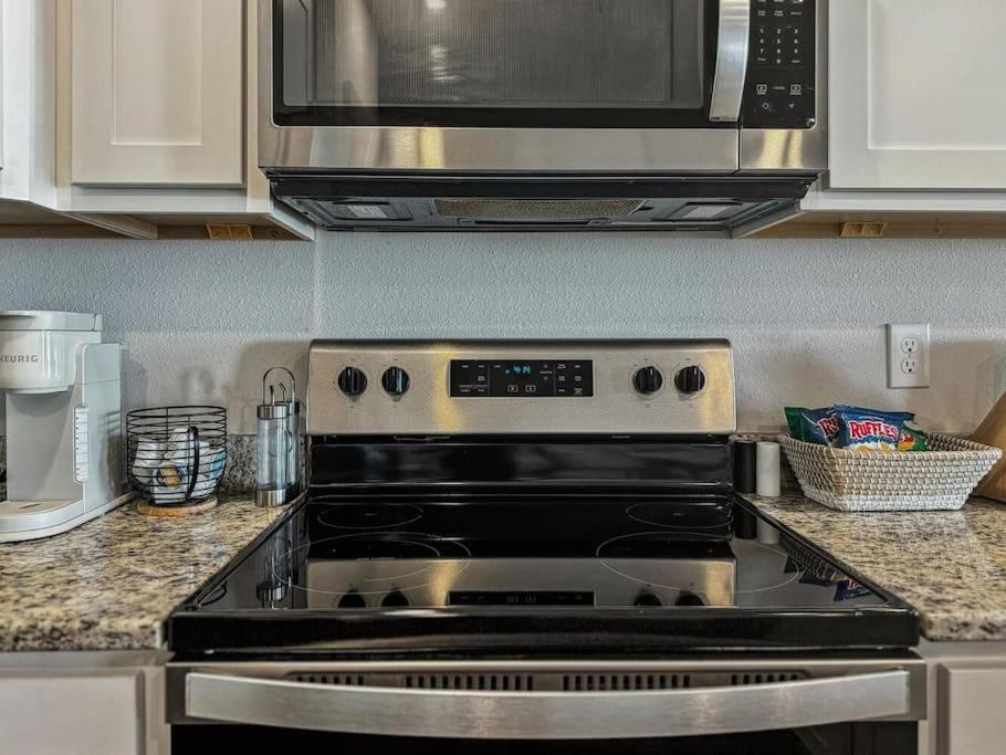 Luxury Townhome Near Downtown And Pensacola Beach エクステリア 写真